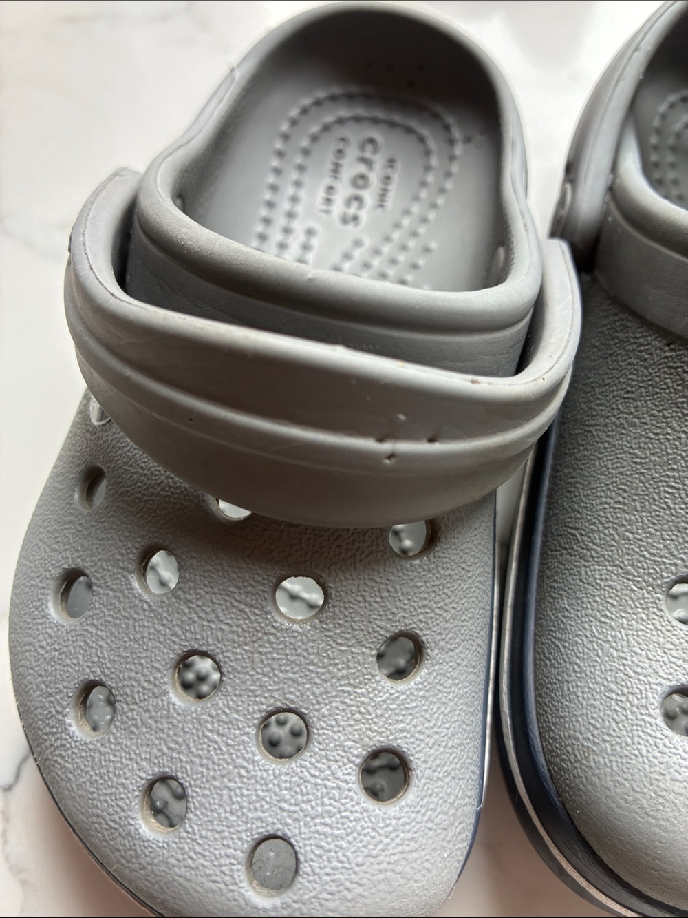 CROCS - Picture 2 of 3